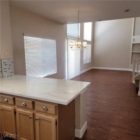 $2,400 | 10200 Turin Place, Las Vegas, NV 89144