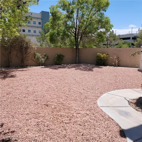 $2,400 | 10200 Turin Place, Las Vegas, NV 89144