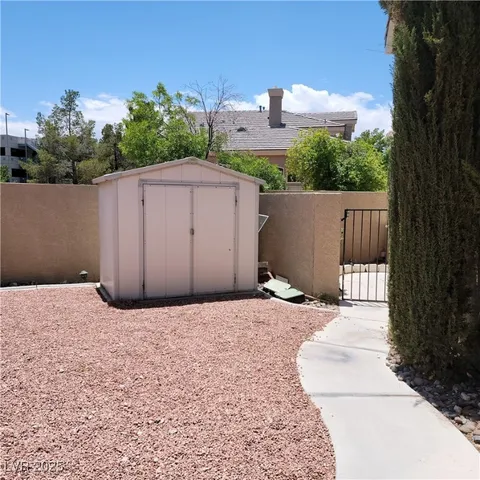 $2,400 | 10200 Turin Place, Las Vegas, NV 89144