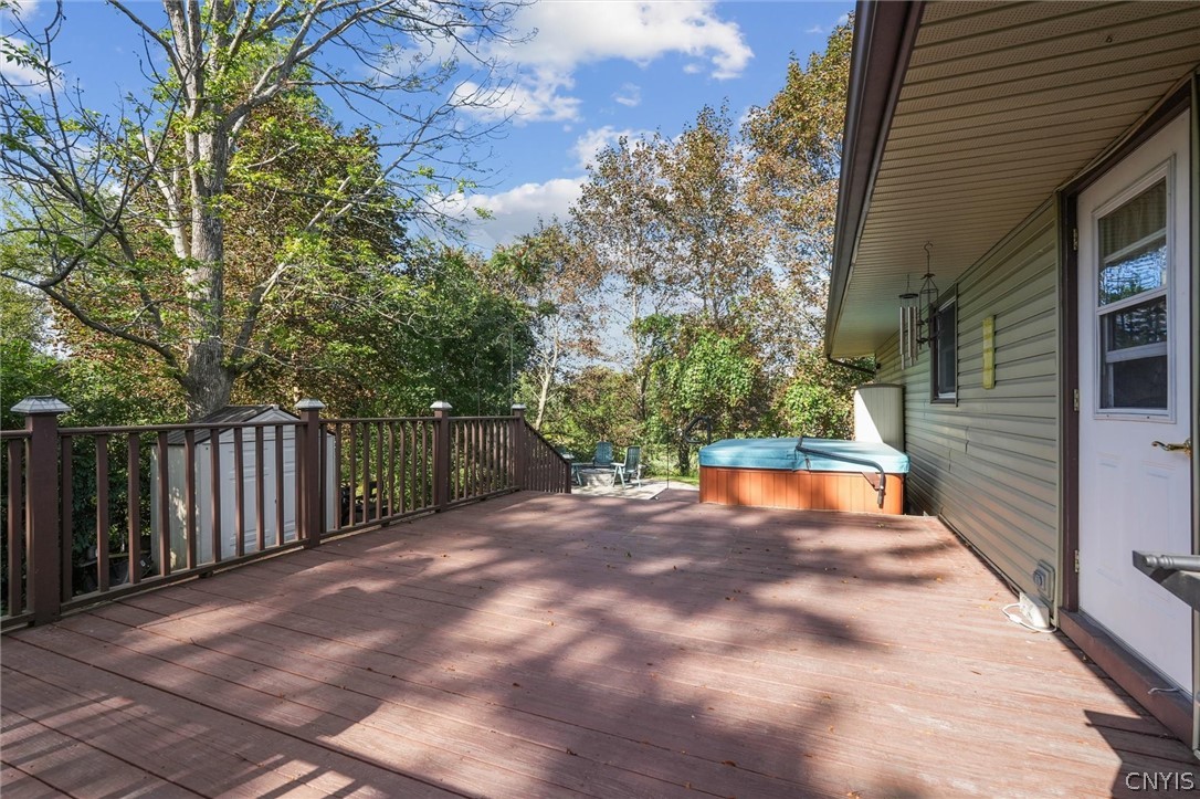 4631 County Rte 4 Scriba, NY 13126 - Photo 5 of 43 Large deck