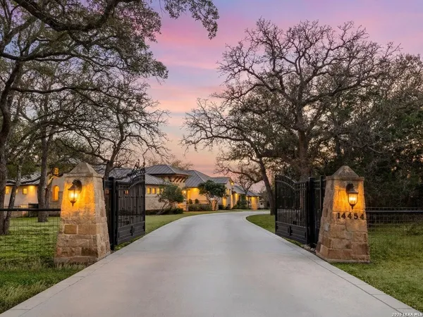 $3,725,000 | 14454 Santa Rita, Helotes, TX 78023