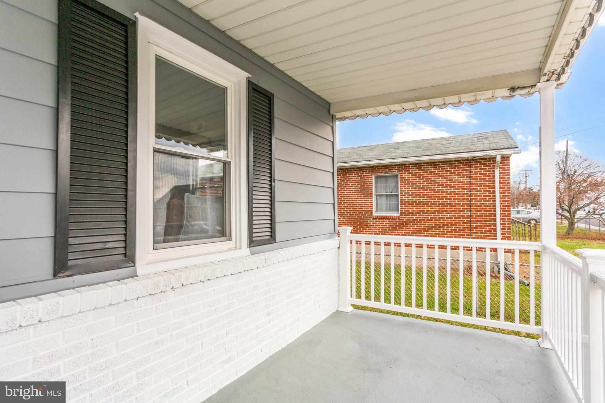 358 Townsend Road Essex, MD 21221 - Photo 5 of 51