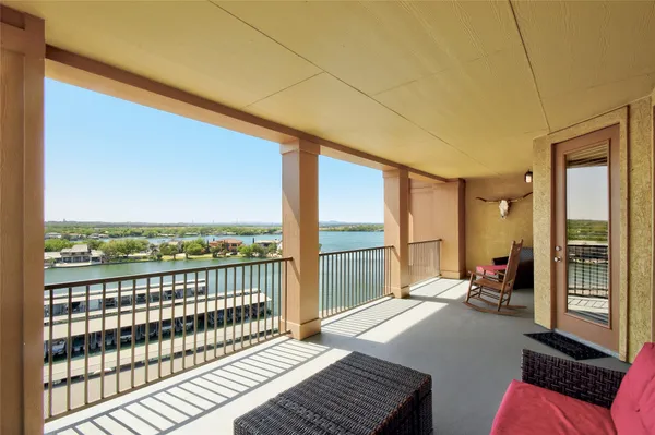 $575,000 | 1000 The Cape, Unit 65, Horseshoe Bay, TX 78657
