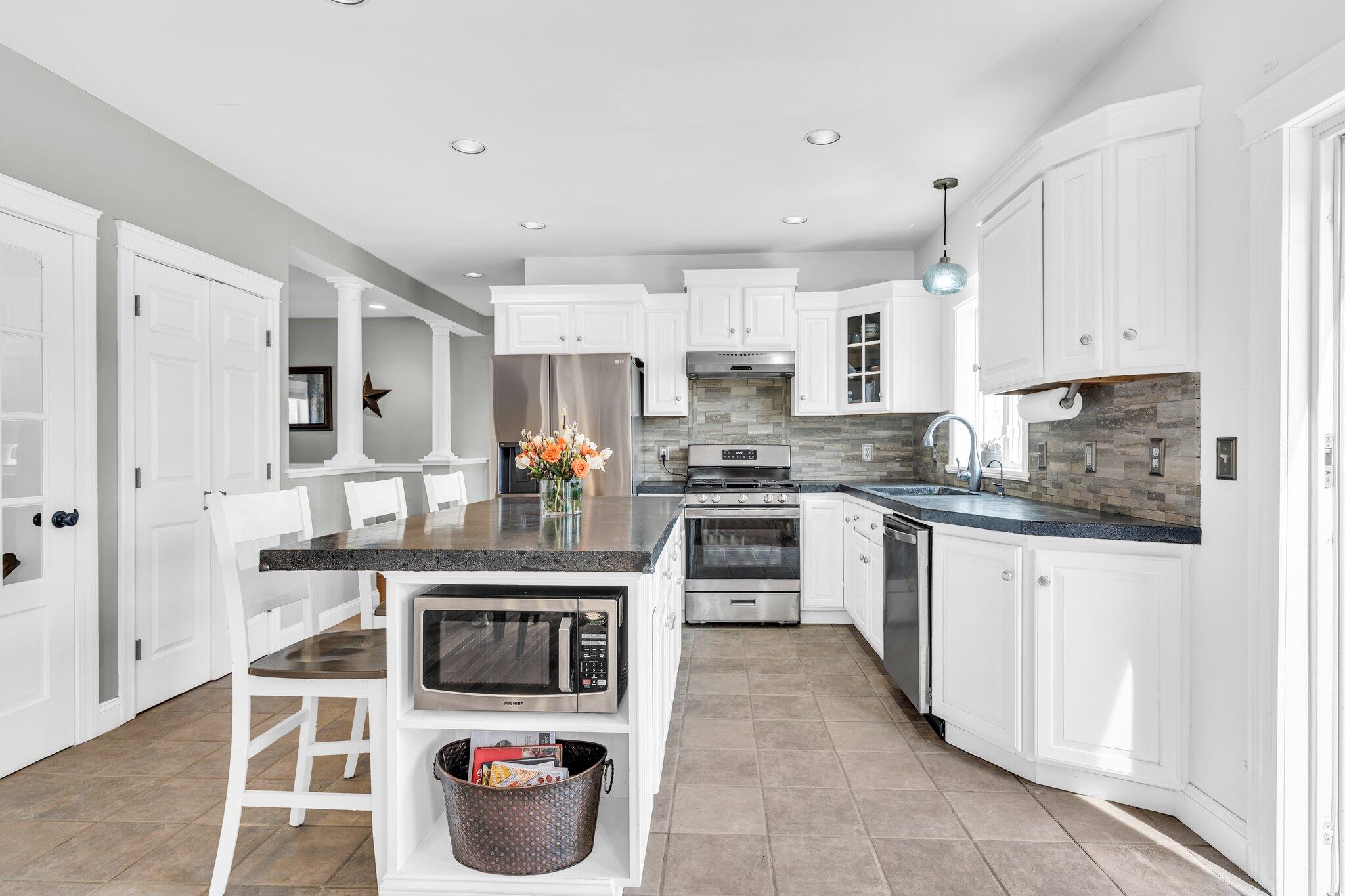 174 Mast Road Falmouth, ME 04105 - Photo 6 of 66 5-web-or-mls-DSC09371