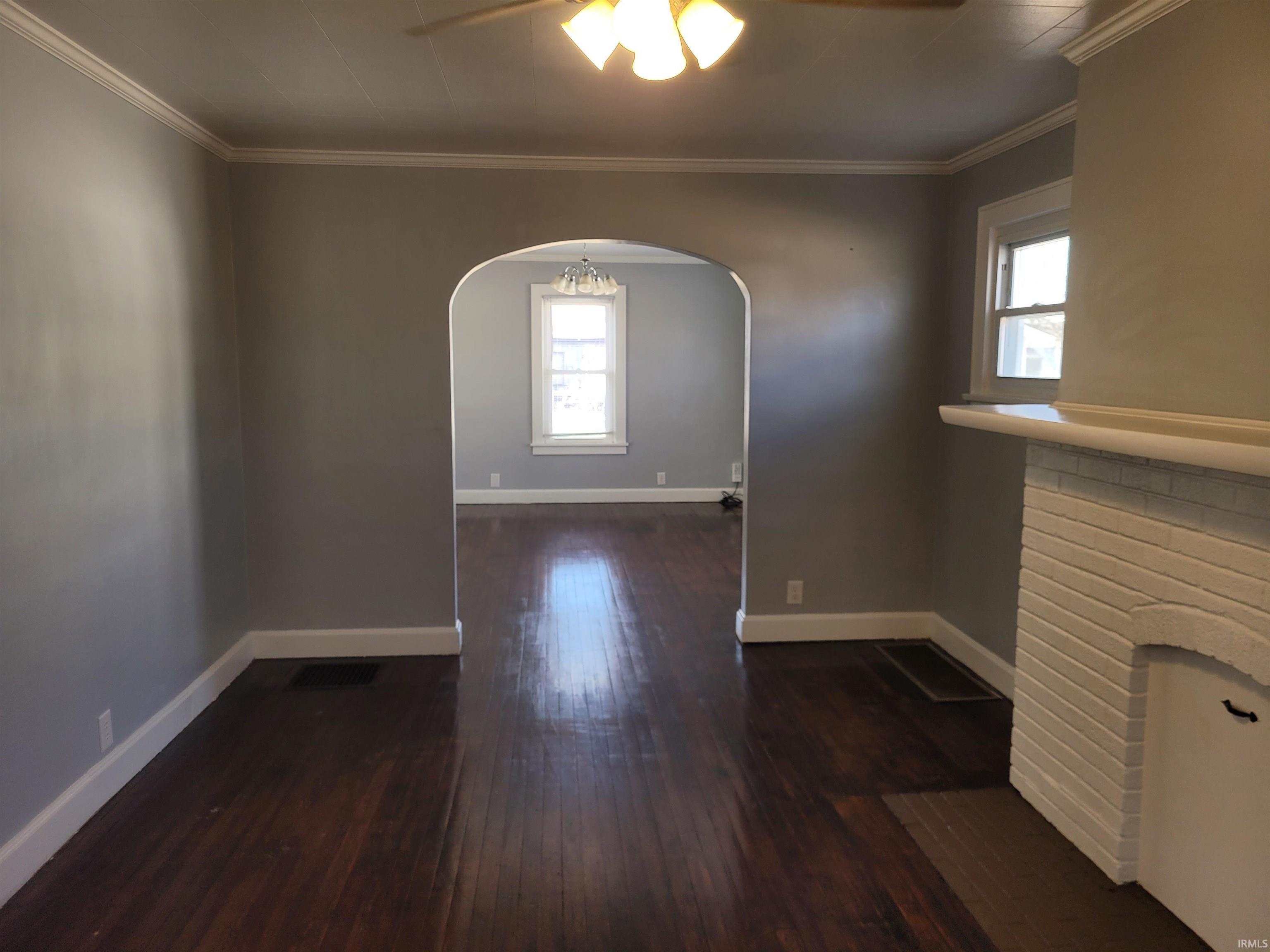 1547 East Locust Street Vincennes, IN 47591 - Photo 4 of 24