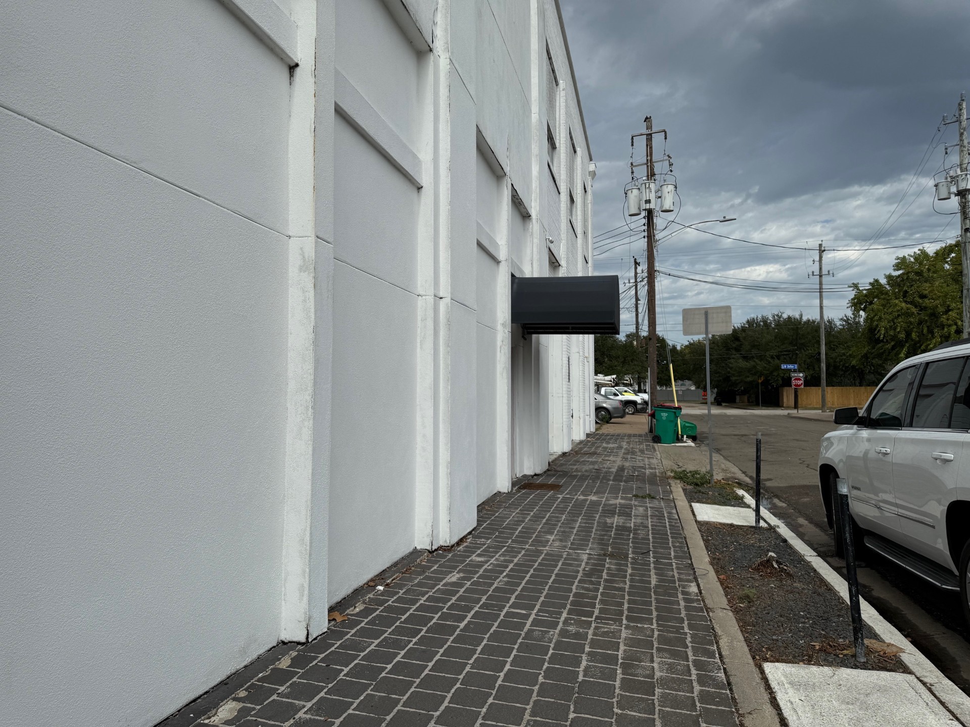 400 West Texas Avenue, Unit 2 Baytown, TX 77520 - Photo 1 of 12 a view of a porch with furniture