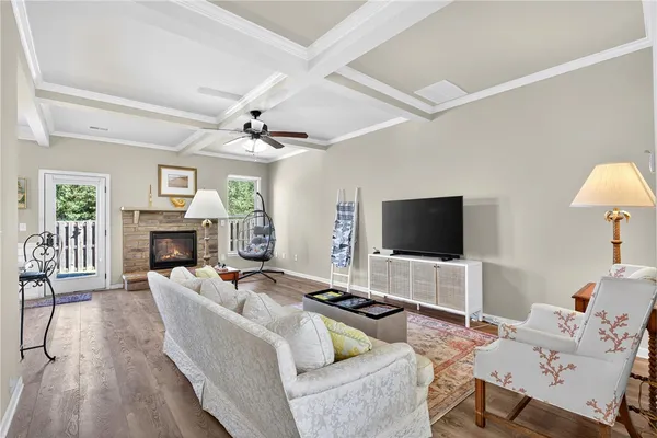 $419,500 | 207 East Deer Drive, Greenville, SC 29611