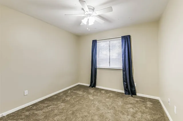 $1,750 | 10926 Waterview Circle, Montgomery, TX 77356