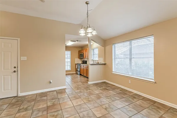 $1,700 | 10926 Waterview Circle, Montgomery, TX 77356