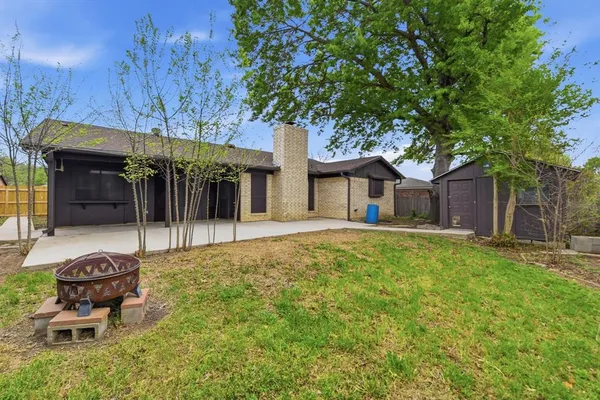 $375,000 | 3021 Mossy Oak Lane, Bedford, TX 76021