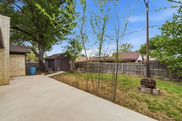 $375,000 | 3021 Mossy Oak Lane, Bedford, TX 76021