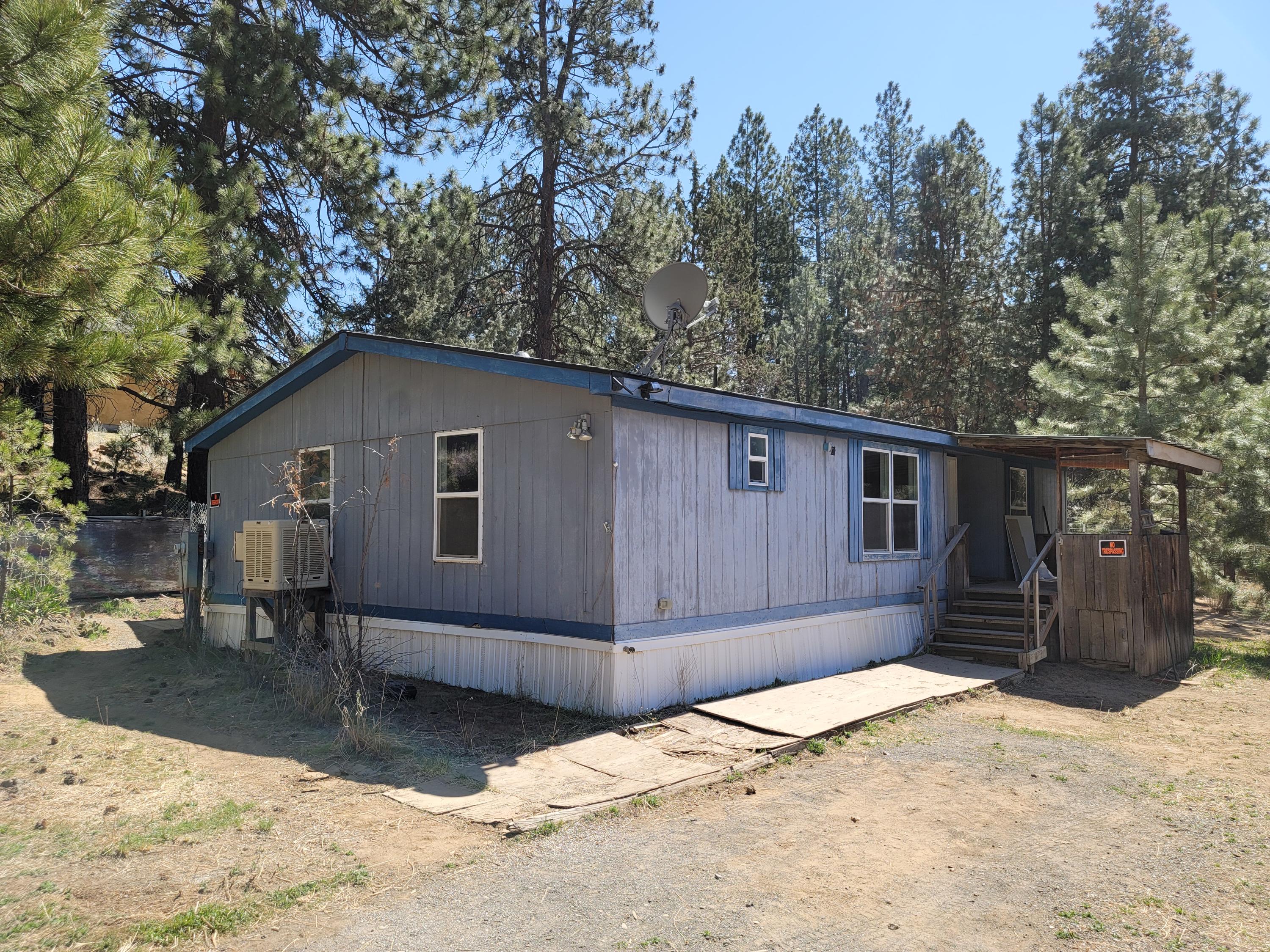 60390 Zuni Road Bend, OR 97702 - Photo 2 of 19 Front 4