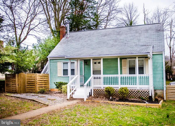 $1,900 | 521 Warren Road, Unit 2, Cockeysville, MD 21030