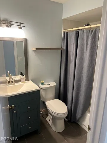 $1,399 | 3906 Southeast 11th Place, Unit 606, Cape Coral, FL 33904