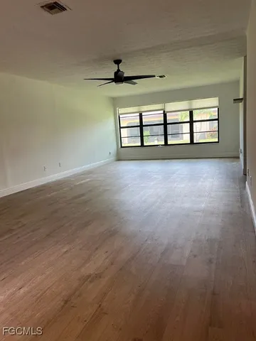 $1,399 | 3906 Southeast 11th Place, Unit 606, Cape Coral, FL 33904