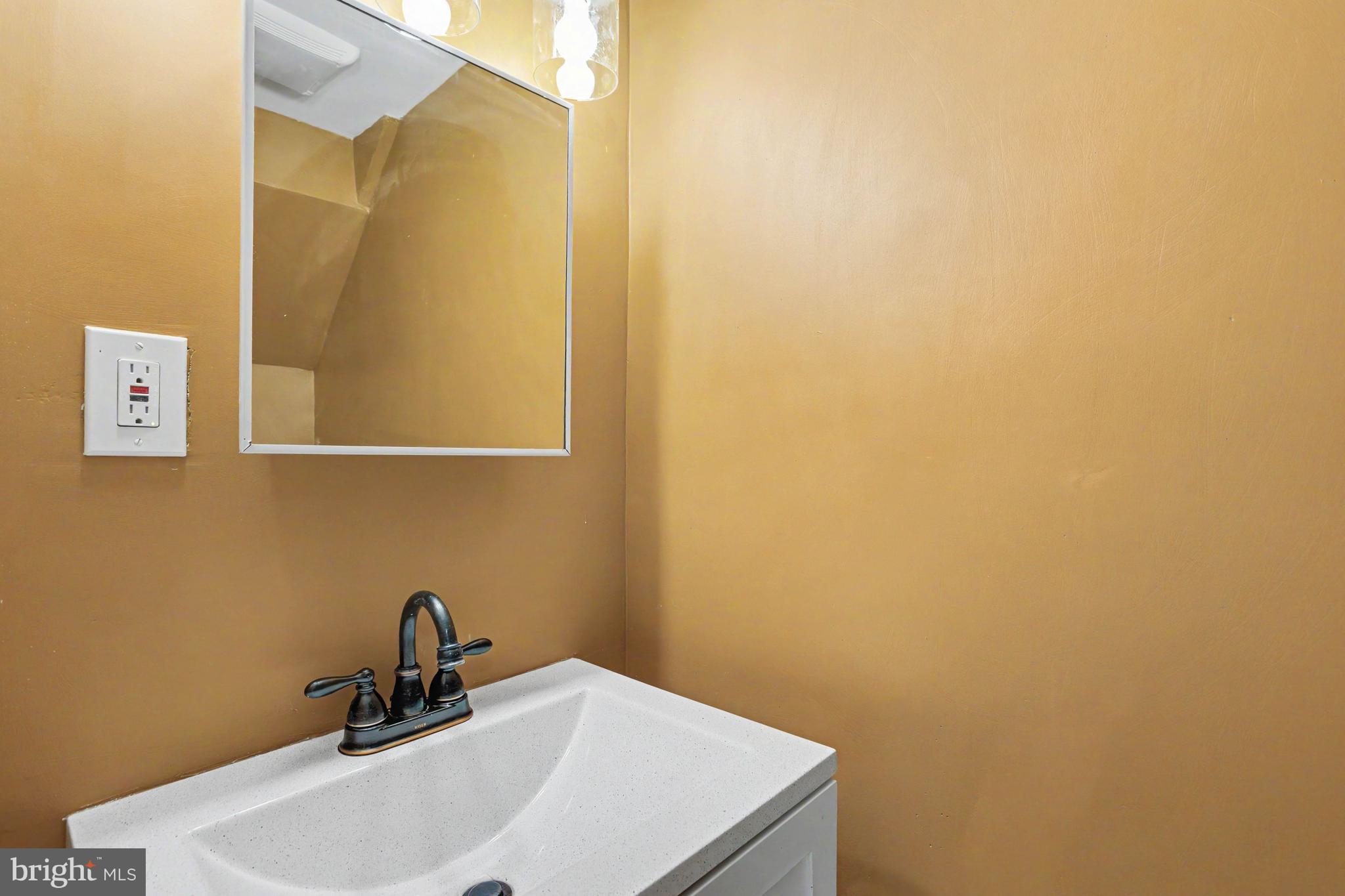 7945 Eastdale Road Baltimore, MD 21224 - Photo 5 of 26
