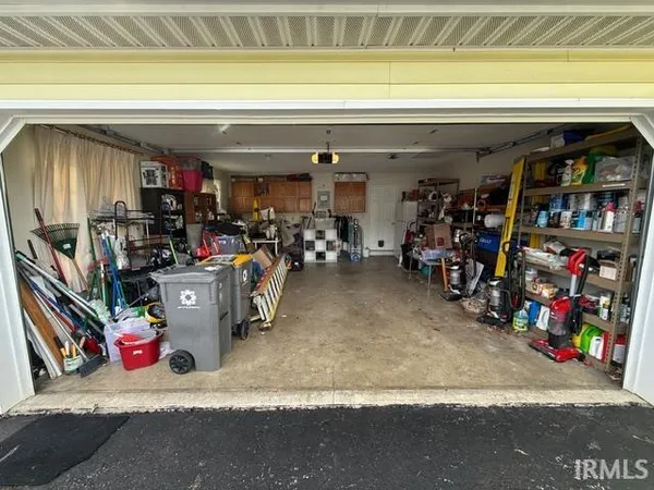 $350,000 | 706 East Pepperridge Drive, Bloomington, IN 47401