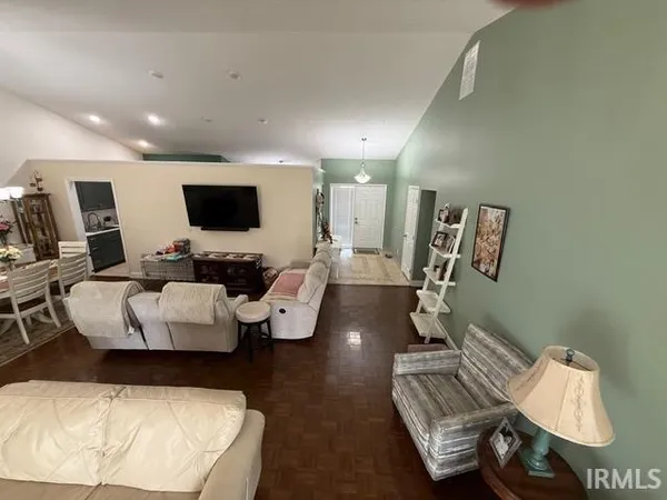 $350,000 | 706 East Pepperridge Drive, Bloomington, IN 47401