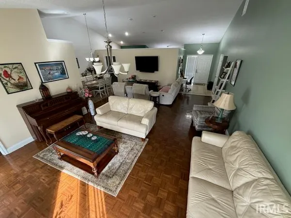 $350,000 | 706 East Pepperridge Drive, Bloomington, IN 47401