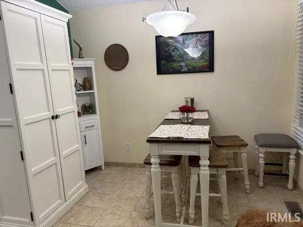 $350,000 | 706 East Pepperridge Drive, Bloomington, IN 47401
