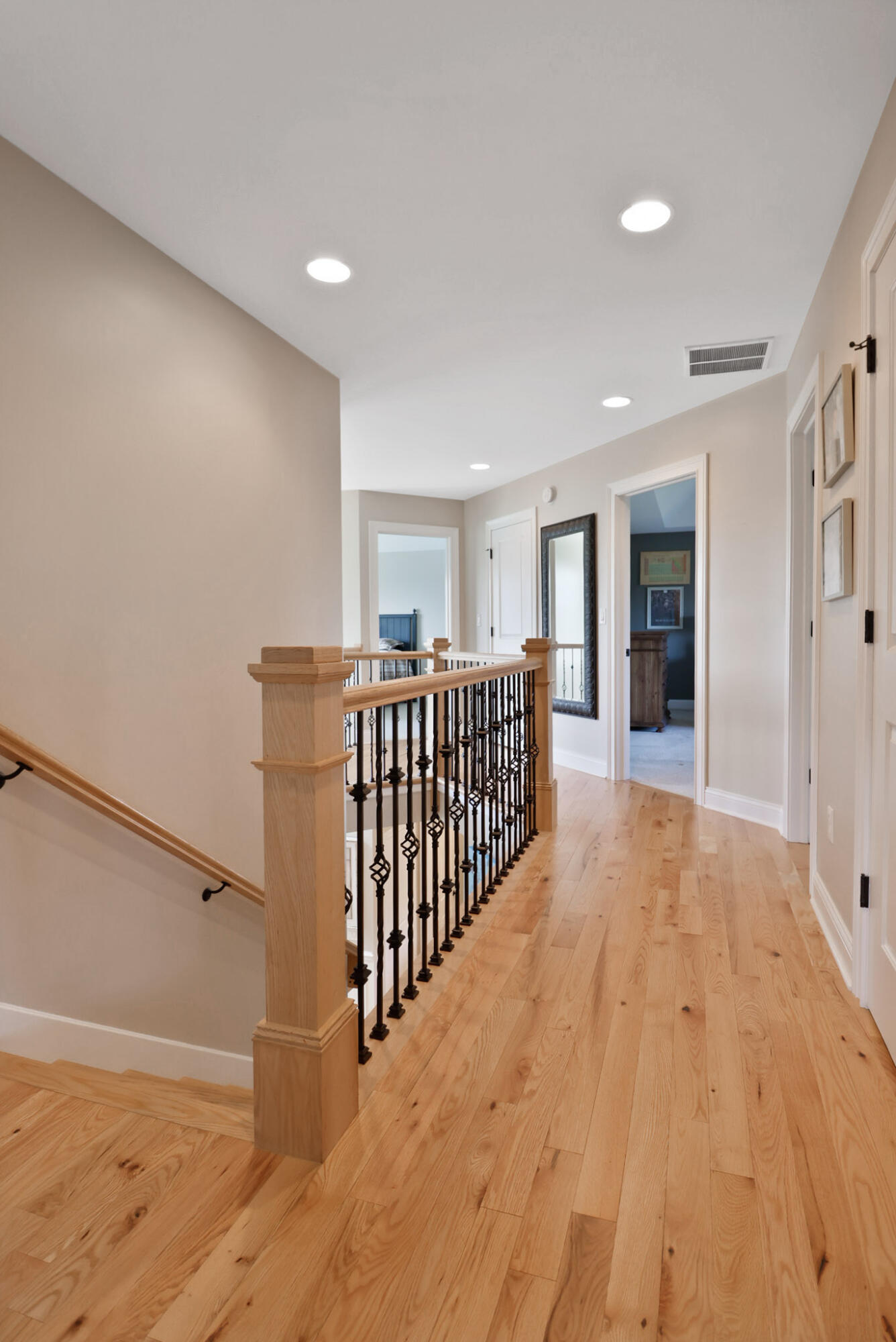 10221 Treadway Road Munster, IN 46321 - Photo 15 of 51 1336x2000