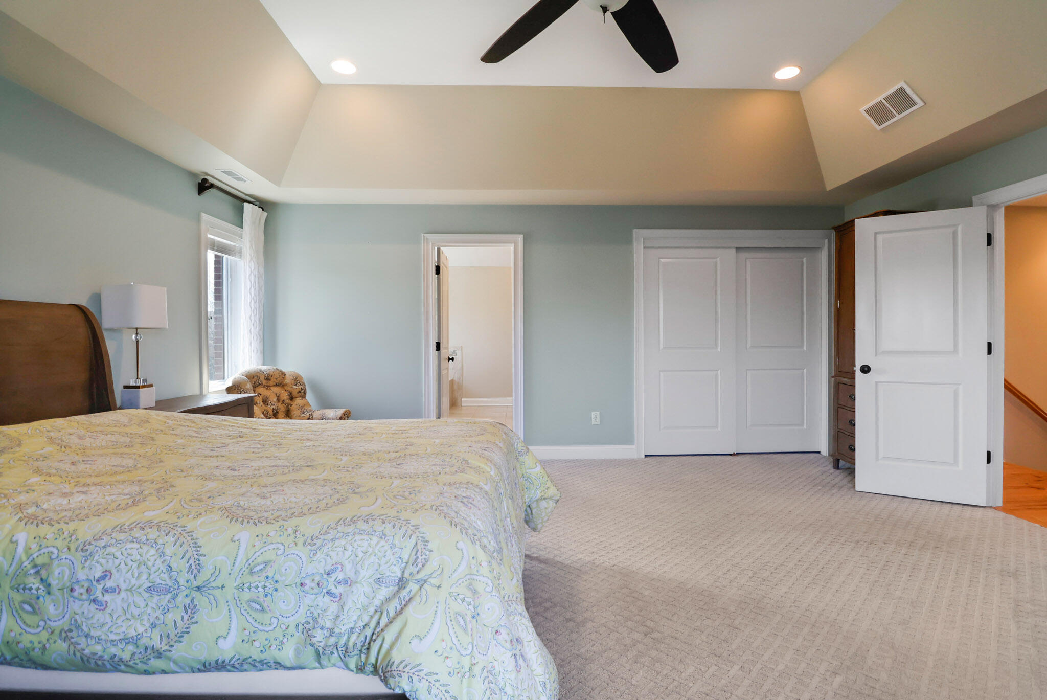 10221 Treadway Road Munster, IN 46321 - Photo 17 of 51 2048x1369