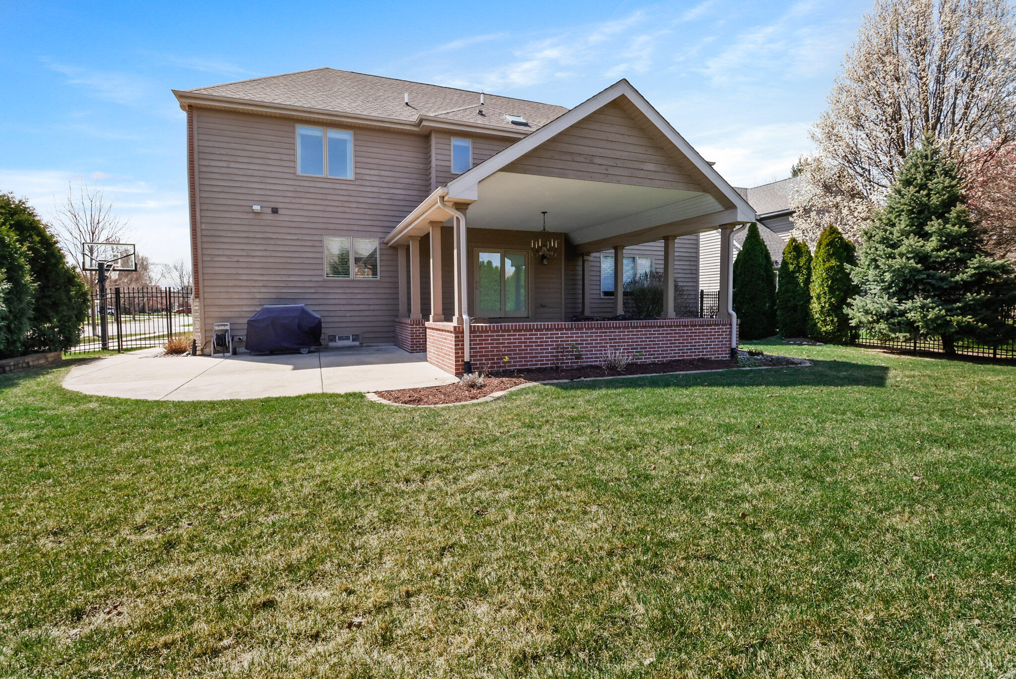 10221 Treadway Road Munster, IN 46321 - Photo 34 of 51 2048x1368