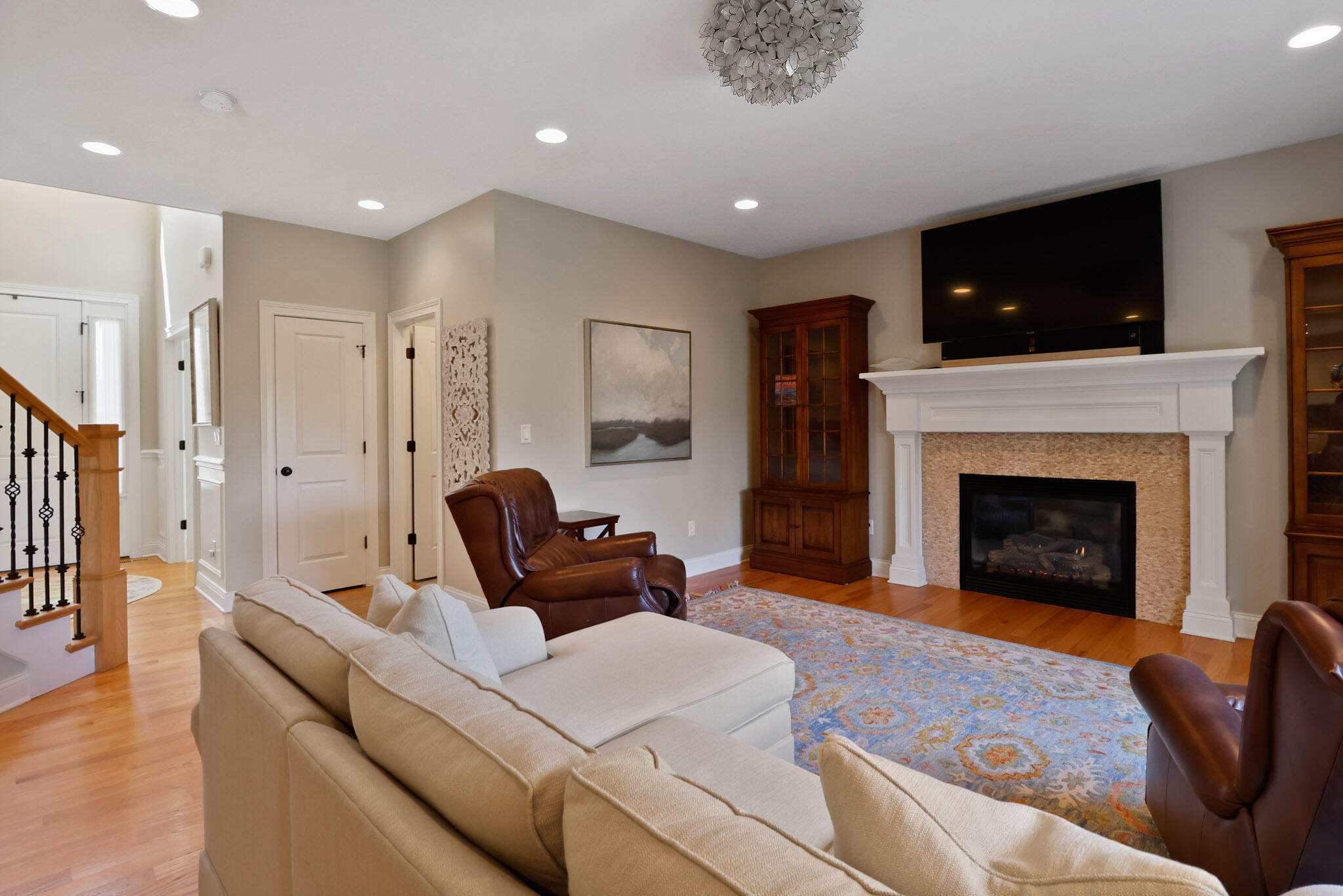 10221 Treadway Road Munster, IN 46321 - Photo 4 of 51 2048x1367