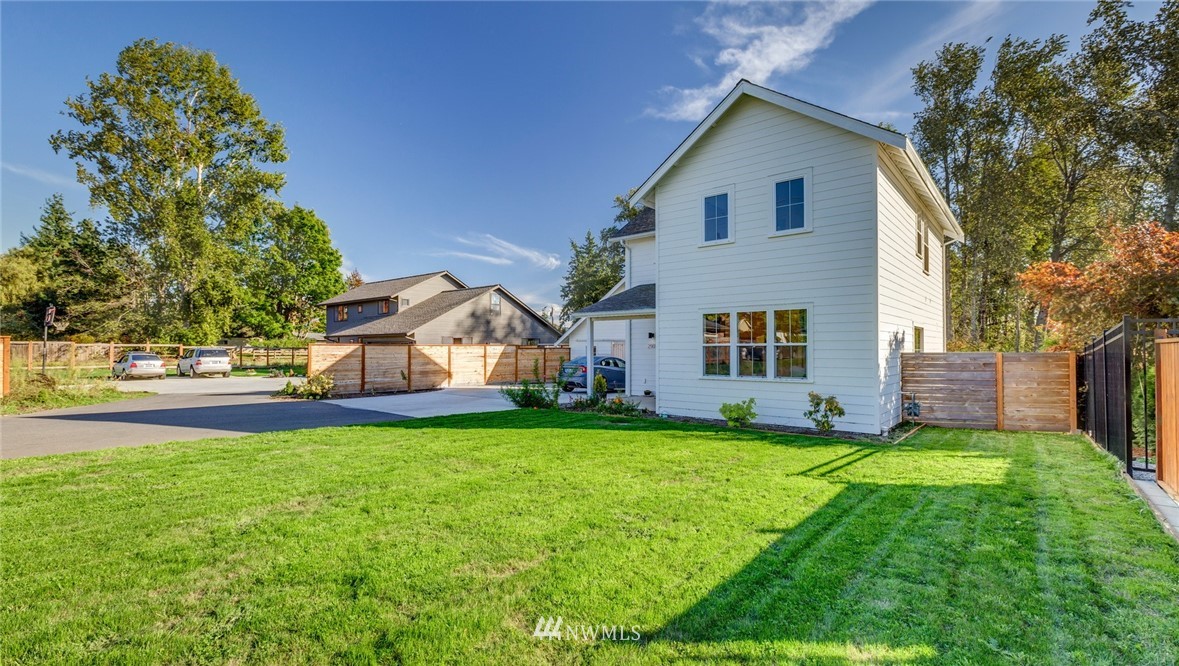 2905 McLeod Road Bellingham, WA 98225 - Photo 2 of 25 Gallery Image 2