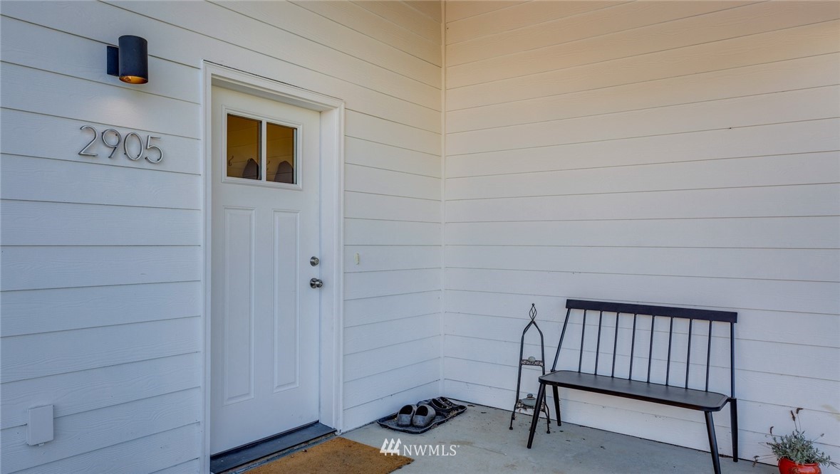 2905 McLeod Road Bellingham, WA 98225 - Photo 3 of 25 Gallery Image 3