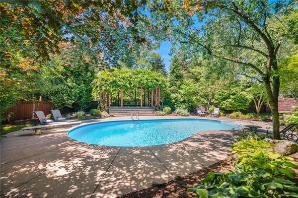 $1,588,000 | 1609 Blackburn Heights Drive, Sewickley, PA 15143