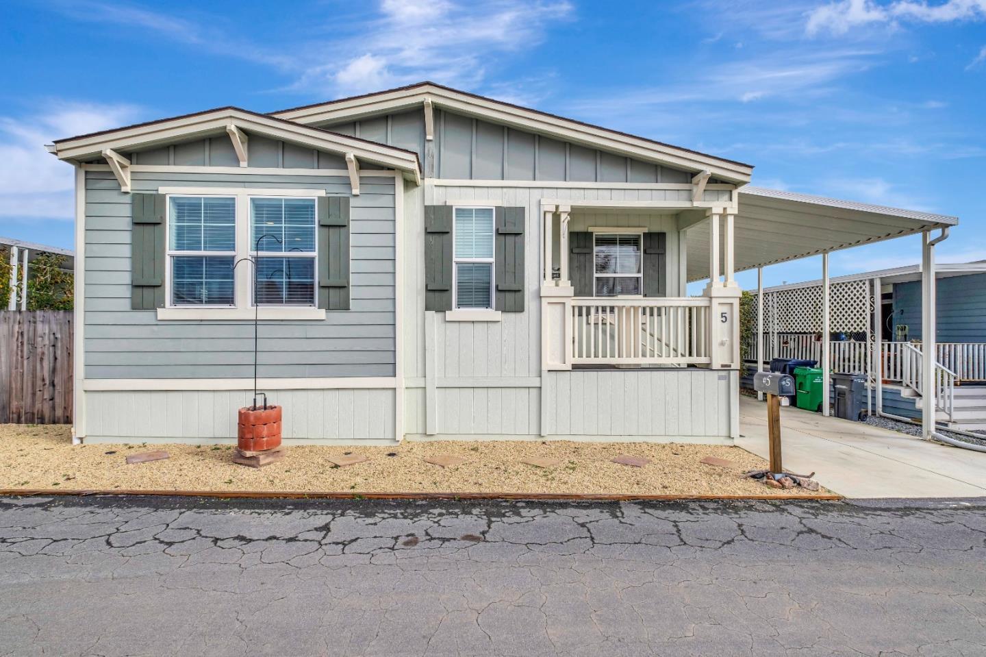 144 Holm Road, Unit 5 Watsonville, CA 95076 - Photo 3 of 49 Gallery Image 3