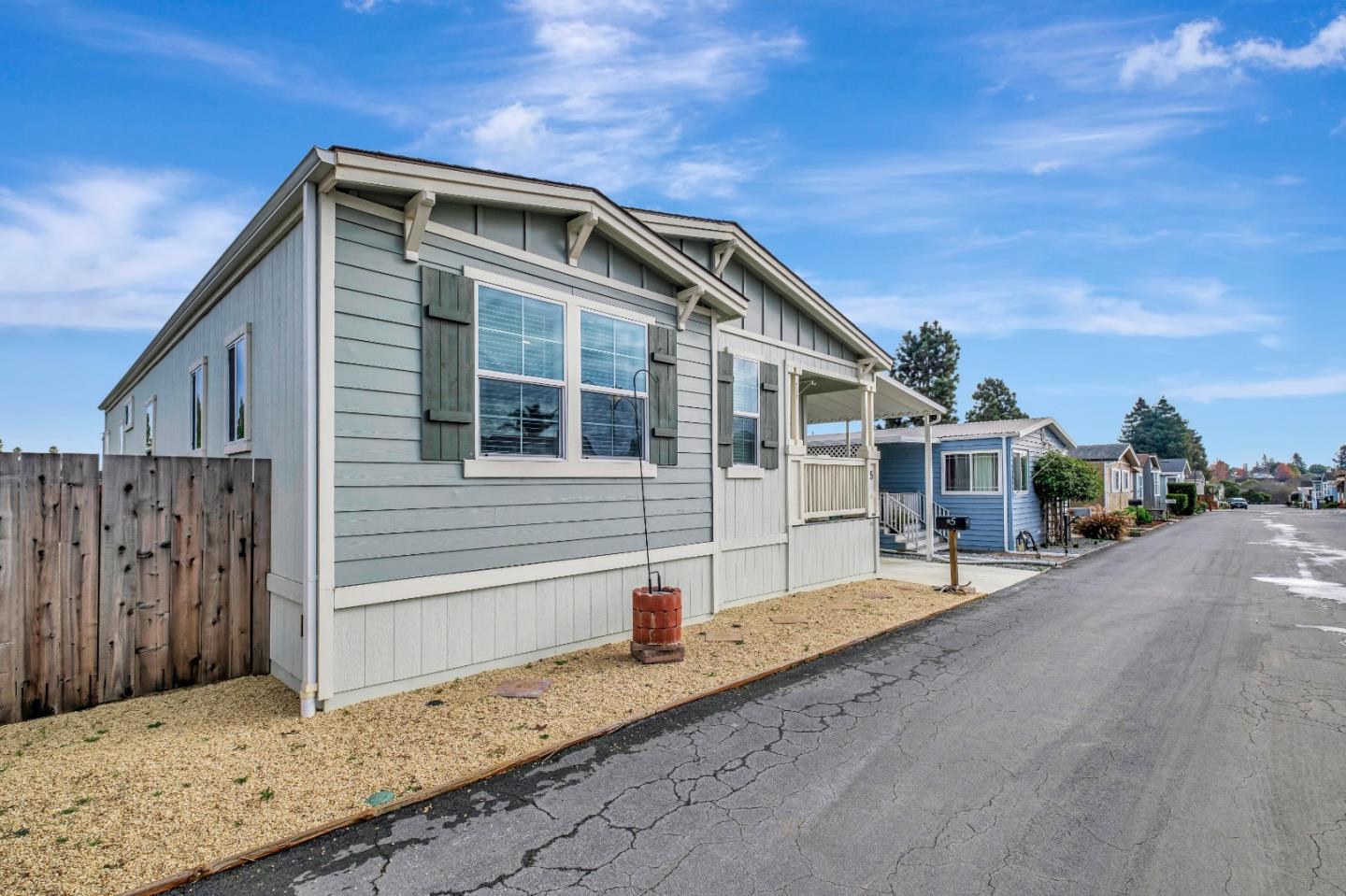 144 Holm Road, Unit 5 Watsonville, CA 95076 - Photo 4 of 49 Gallery Image 4