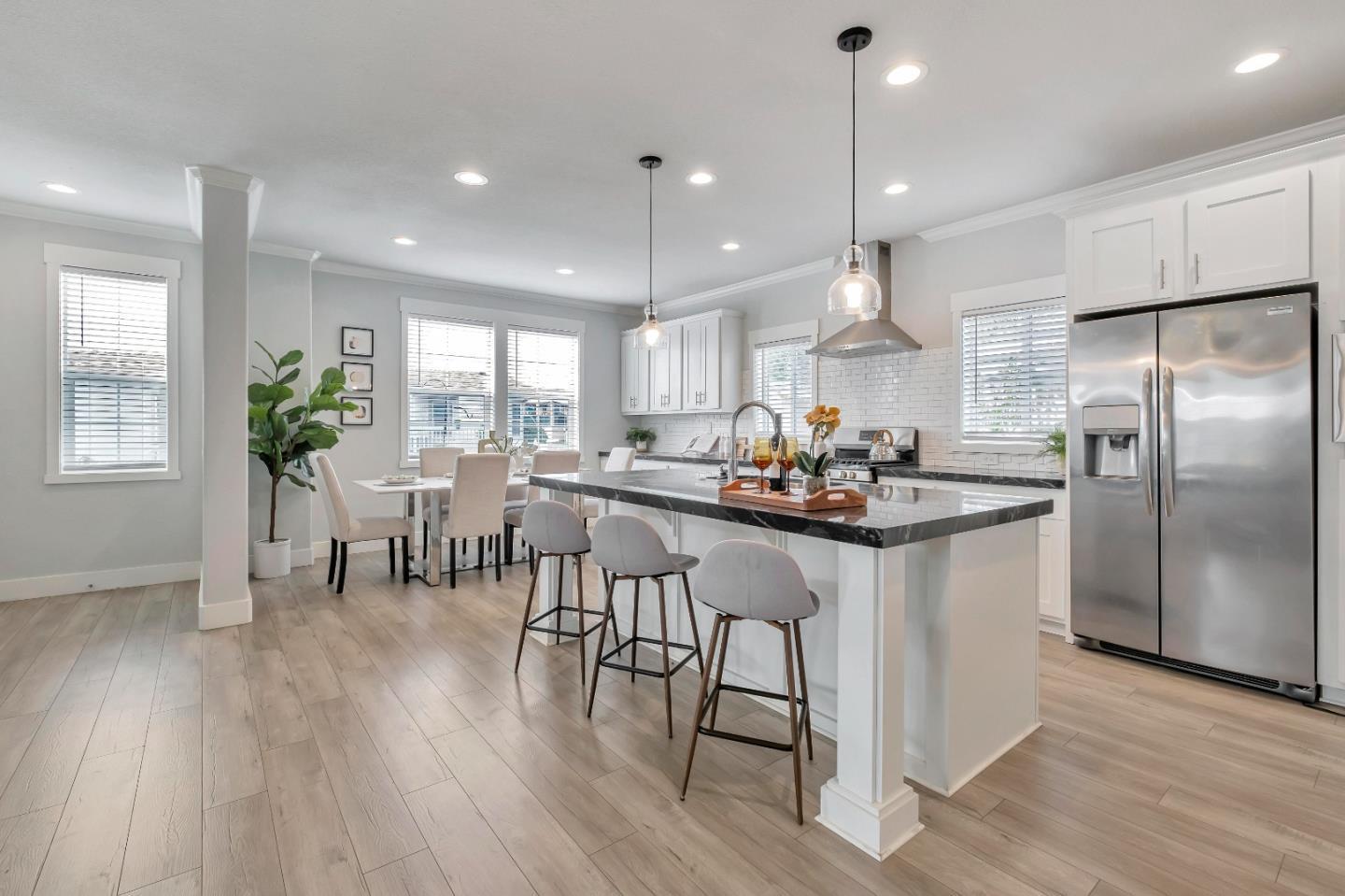 144 Holm Road, Unit 5 Watsonville, CA 95076 - Photo 9 of 49 Gallery Image 9