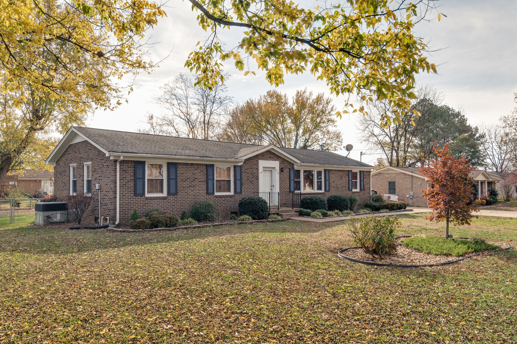 219 Hampton Road Columbia, TN 38401 - Photo 2 of 31 Gallery Image 2