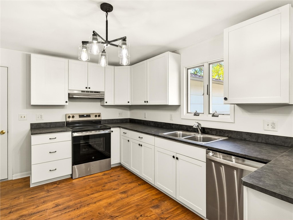 1731 Baird Road Penfield, NY 14526 - Photo 10 of 48