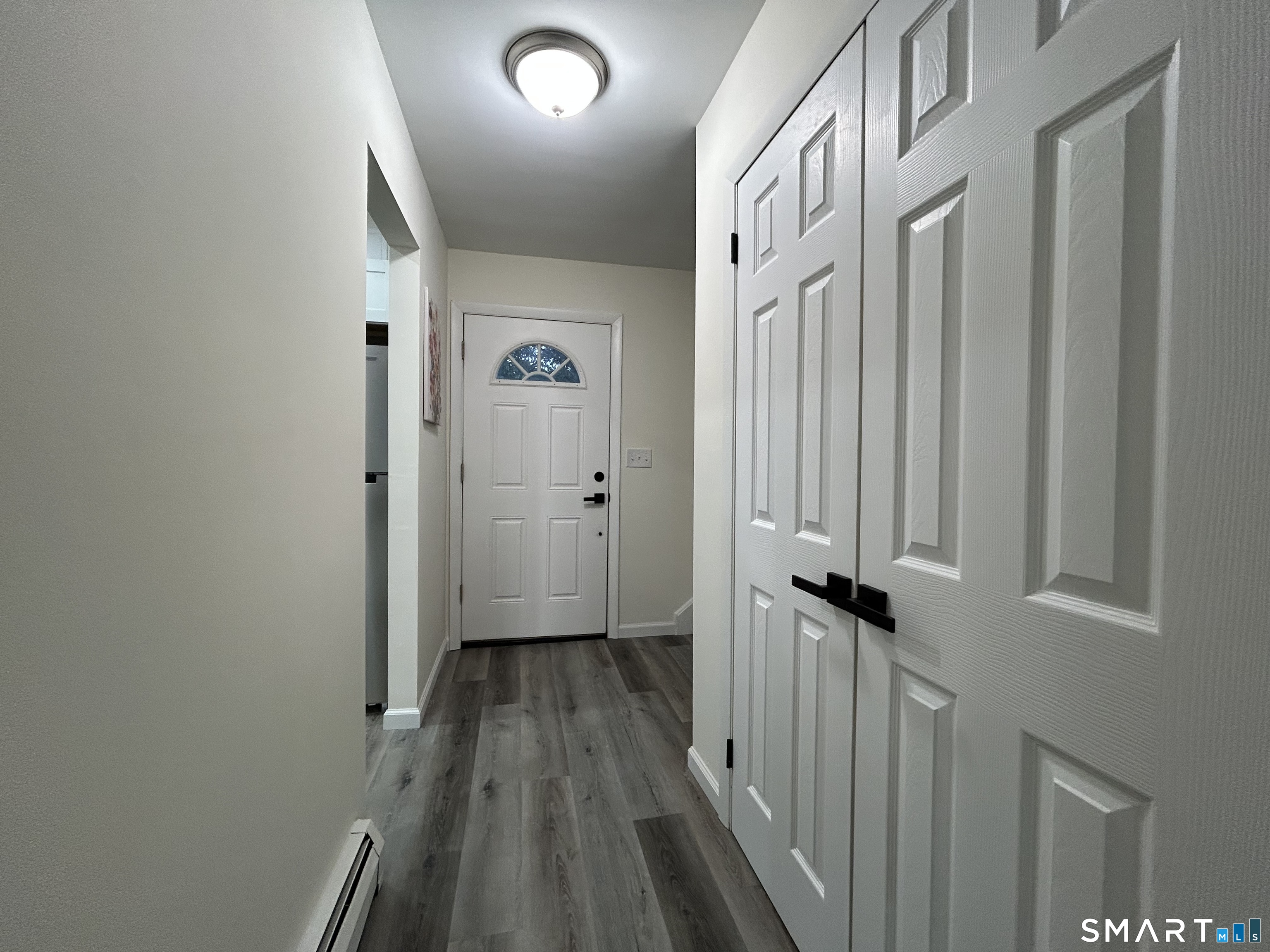 38 Sutton Place, Unit 38 Bloomfield, CT 06002 - Photo 3 of 39