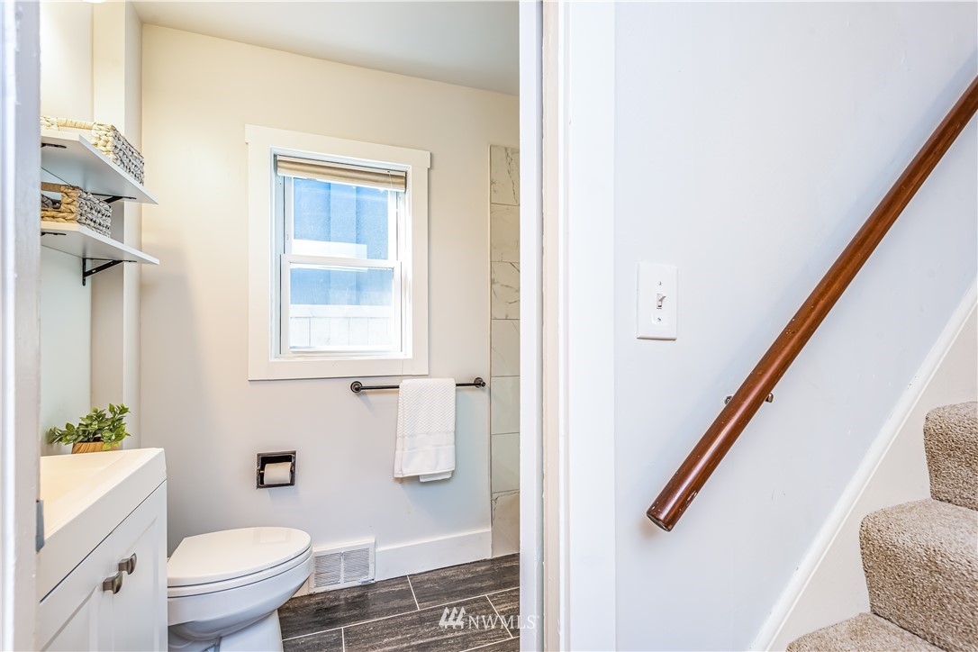 1112 North 80th Street Seattle, WA 98103 - Photo 14 of 24