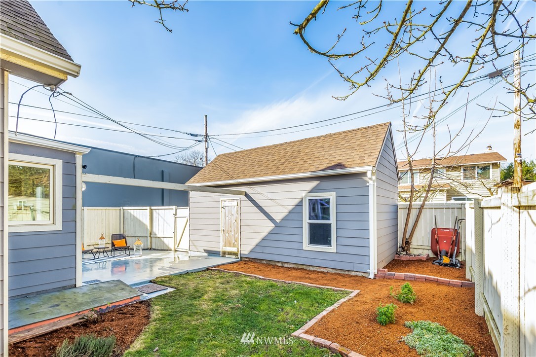 1112 North 80th Street Seattle, WA 98103 - Photo 19 of 24