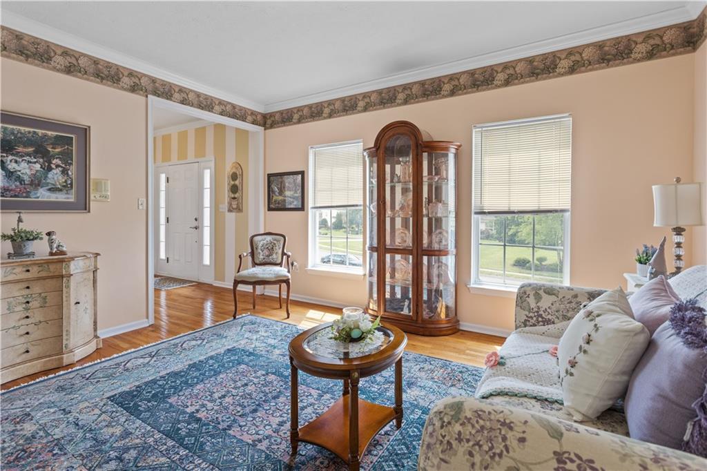 241 Field Club Circle McKees Rocks, PA 15136 - Photo 2 of 25