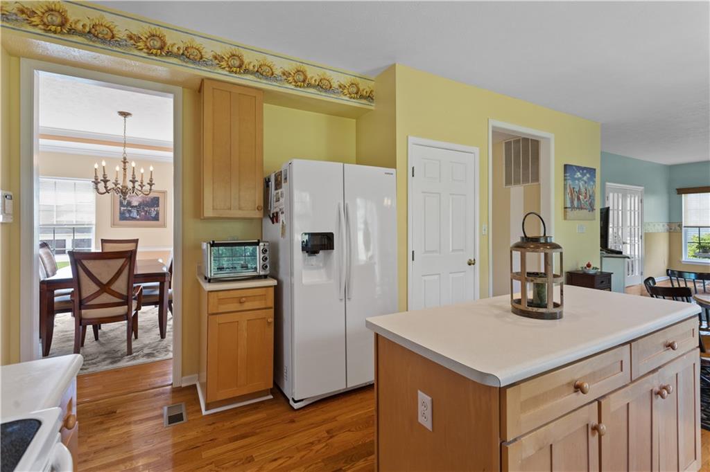 241 Field Club Circle McKees Rocks, PA 15136 - Photo 12 of 25