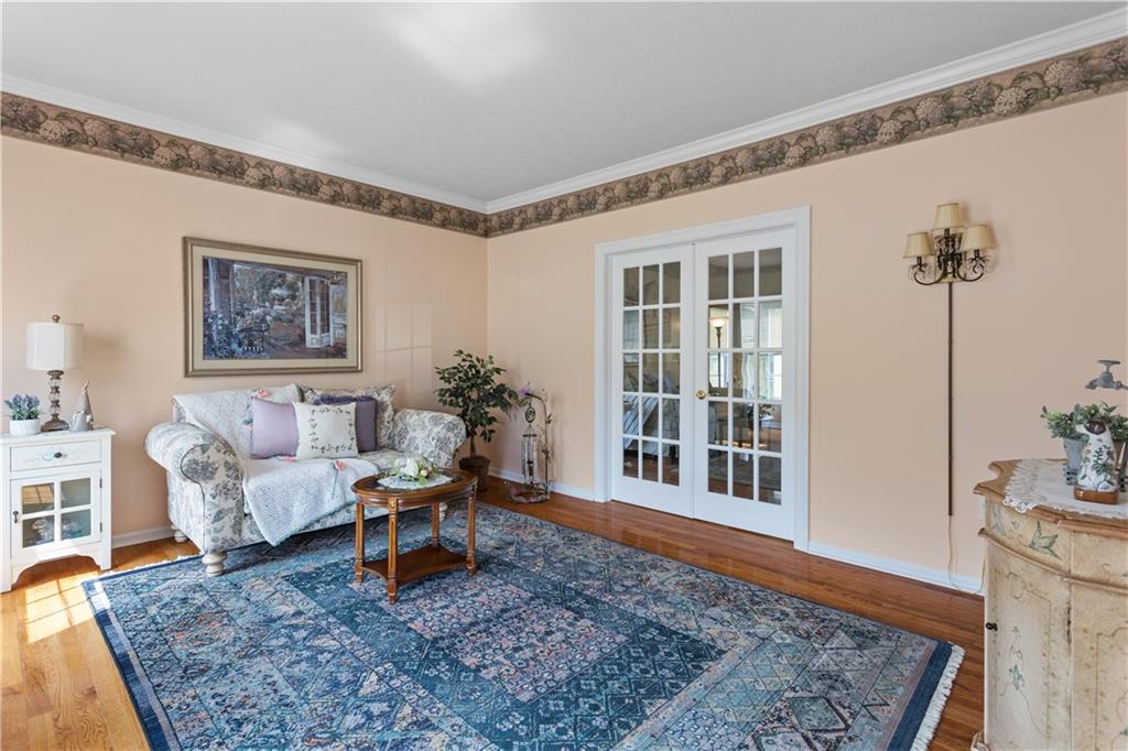 241 Field Club Circle McKees Rocks, PA 15136 - Photo 3 of 25