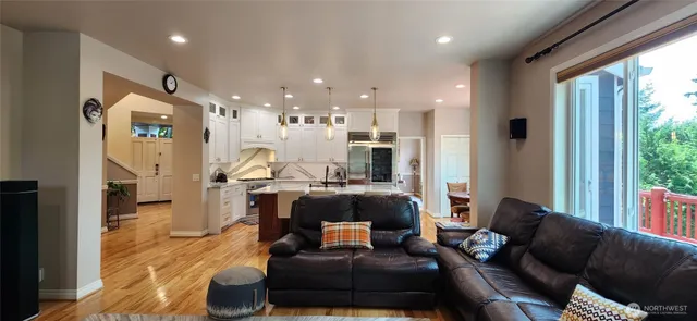 $5,400 | 1523 225th Place Southeast, Sammamish, WA 98075