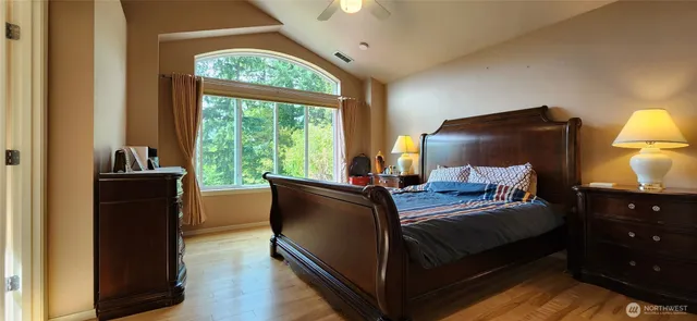 $5,400 | 1523 225th Place Southeast, Sammamish, WA 98075