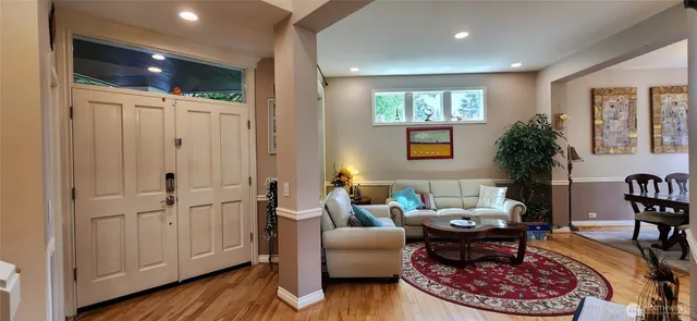 $5,400 | 1523 225th Place Southeast, Sammamish, WA 98075