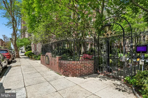 $312,000 | 4643 Pine Street, Unit C210, Philadelphia, PA 19143