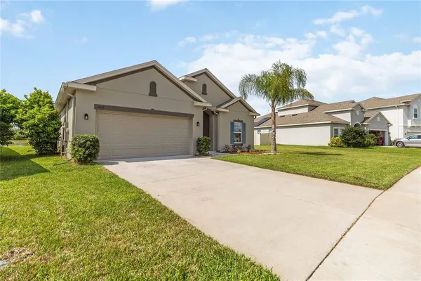 $2,400 | 1651 Chatsworth Circle, St. Cloud, FL 34771