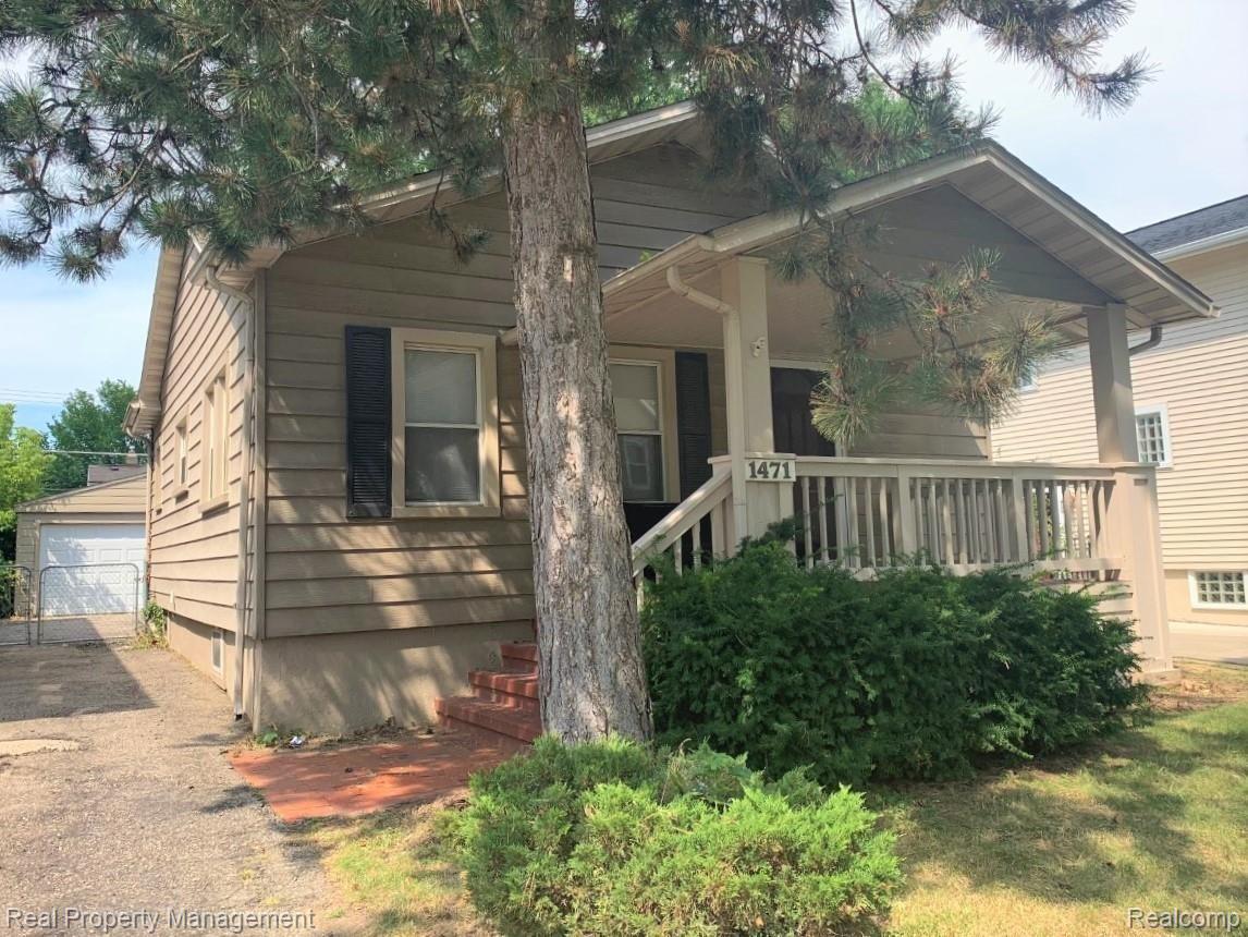 1471 Ruffner Avenue Birmingham, MI 48009 - Photo 1 of 12 thumbnail_IMG_1011.jpg