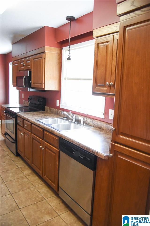 565 Morton Road Anniston, AL 36205 - Photo 9 of 29