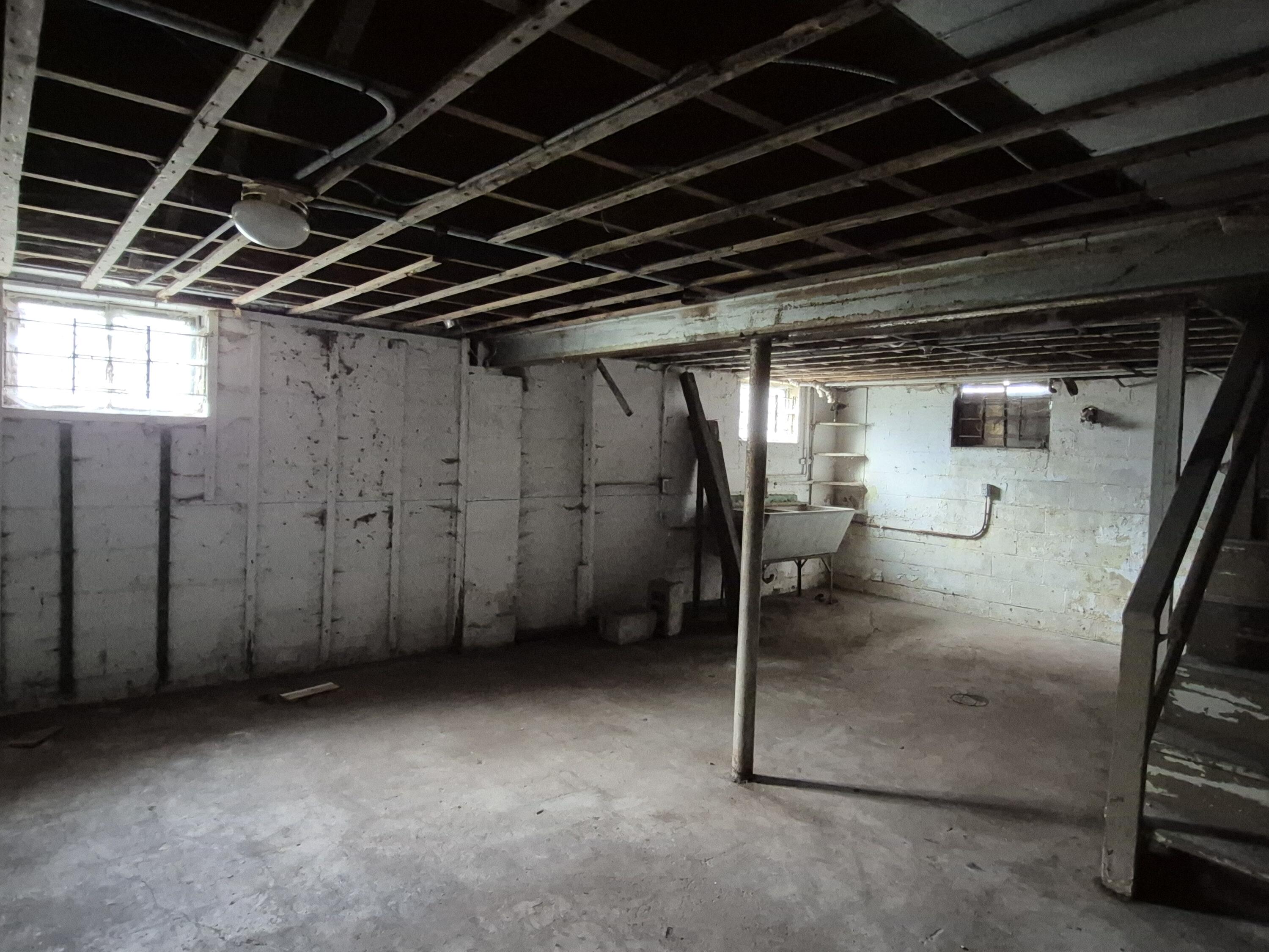 4644 Delaware Street Gary, IN 46409 - Photo 14 of 20 3000x2250